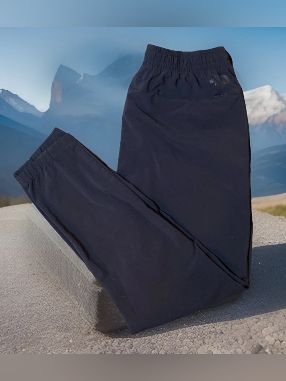 North Face Mens Black Joggers Size Large Outdoor Hiking GorpCore Lightweight